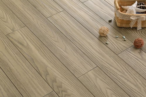 木之初實木地板與塑膠地板的視覺效果與產(chǎn)品特點對比